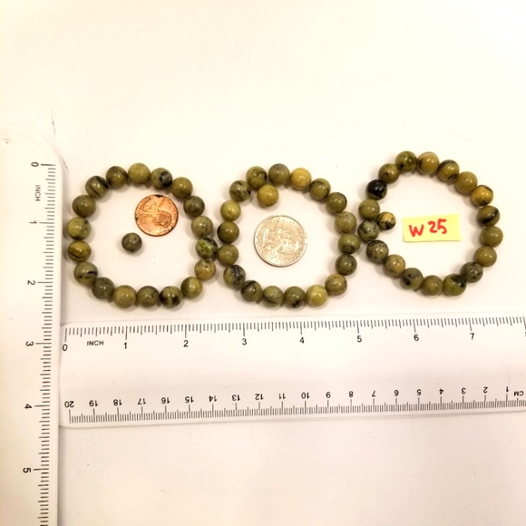 W25 3 real multi green jade stretch bracelets & 3 matching beads Hand Crafted - Picture 3 of 5